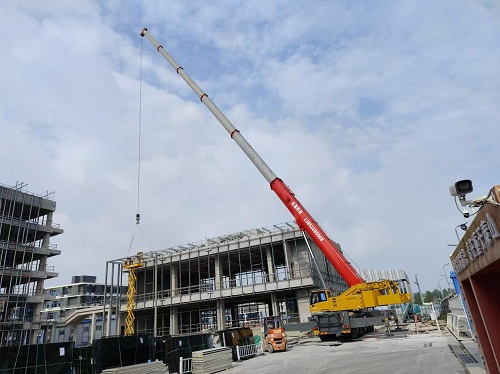 汽車(chē)吊車(chē)主要有哪三大部分組成？